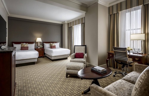 Financial District Hotel | Fairmont Royal York Gold Experience