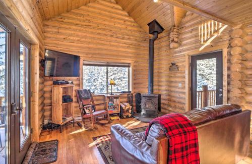 Valley of the Sun Casa | Fairplay Cabin with Mountain Views about 25 Mi to Breck!