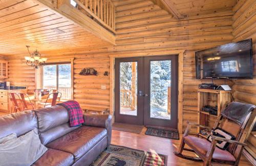 Valley of the Sun Casa | Fairplay Cabin with Mountain Views about 25 Mi to Breck!