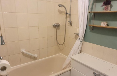 Cheltenham Apartamento | Fairview family home