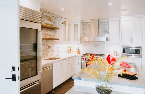 Golden Rectangle Apartamento | Fairview Way + Clubroom