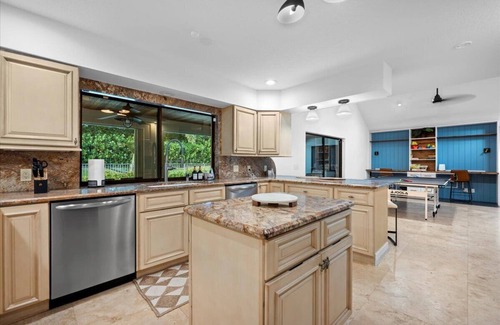 Palm Beach Gardens Casa | Fairway Escape Pool Games Firepit
