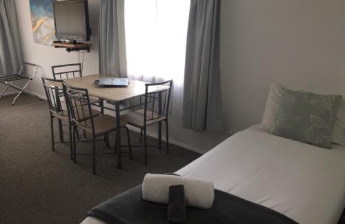 Wanaka Hotel | Fairway Motel & Apartments