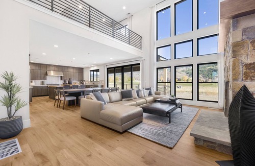 Victor Casa | Fairway to the Tetons! Luxury 6 bedroom estate on golf course in Victor, ID