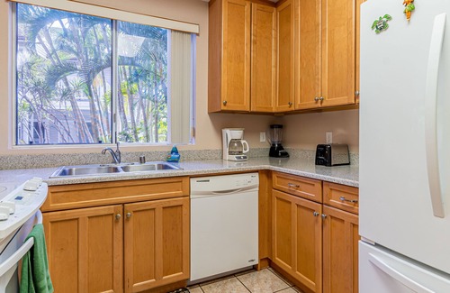 Kapolei Condominio | Fairways 33F: Luxe Ko Olina Villa with Serene Lanai & Pool