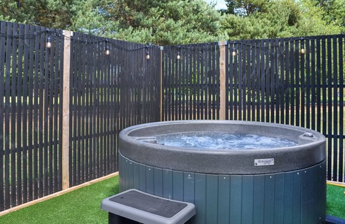 Cottingham Cabaña | Fairways Retreat 1 - UK50246