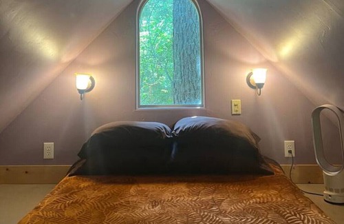 Nevada City Cabina | Fairy Cottage at HeartSpace Ranch