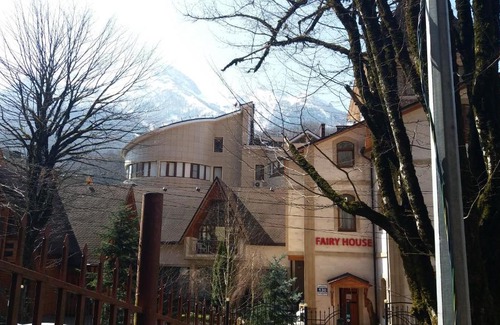 Estosadok Casa | Fairy House Apartments & SPA