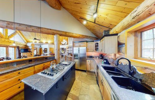 Summit Cove Casa | Fairy Tale House
