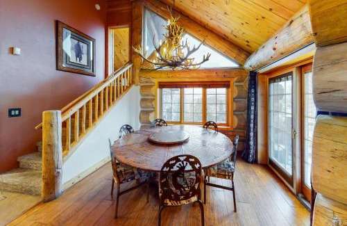 Summit Cove Casa | Fairy Tale House