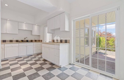 Northwest Portland Casa | FairyPortland on Bartholomew #41001
