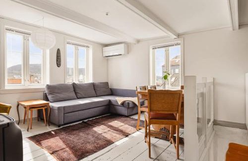 Sentrum Casa | Fairytale Surroundings I 450m to the Train Station