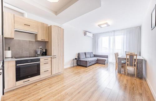 Bemowo Apartamento | Fajny apartament z parkingiem, obok metra.
