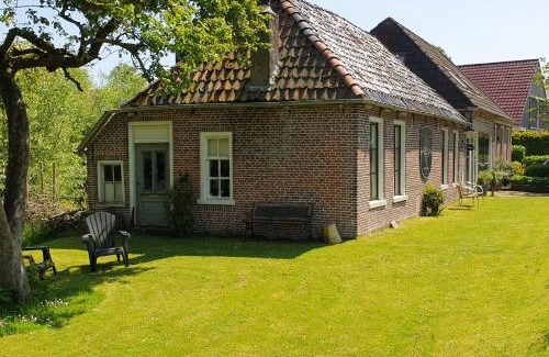 Jirnsum Casa | Fakânsjehûs Sfeervol met fijne tuin