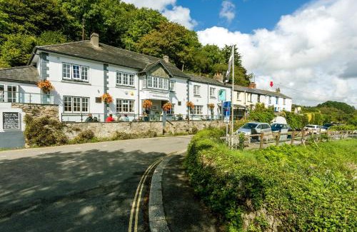 Truro Casa | Fal River Cottage