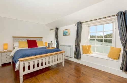 Truro Casa | Fal River Cottage