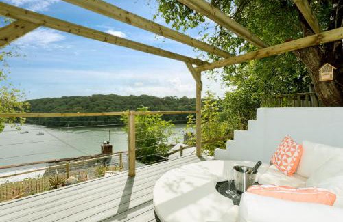 Truro Casa | Fal River Cottage