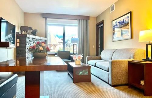 Canmore Apartamento | Falcon Crest Lodge 1 BR Condo With Gym & Hot-Tubs & Mountain View
