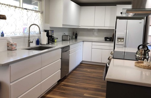 Rockaway Beach Casa | Falcon House - Modern ranch next to city park and just 5 blocks from the beach.