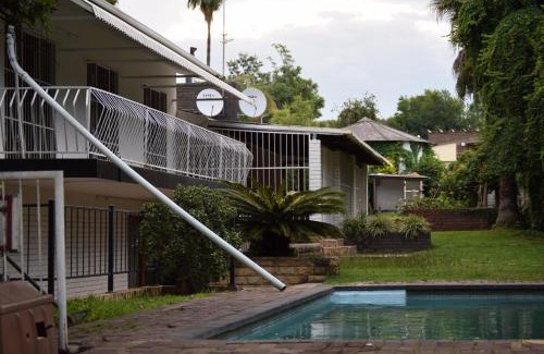 Newcastle Cama Y Desayuno | Falcon Lodge
