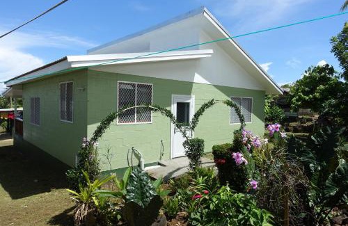 Savaia Casa | Fale Mailani-2 rooms/AC/hotwater