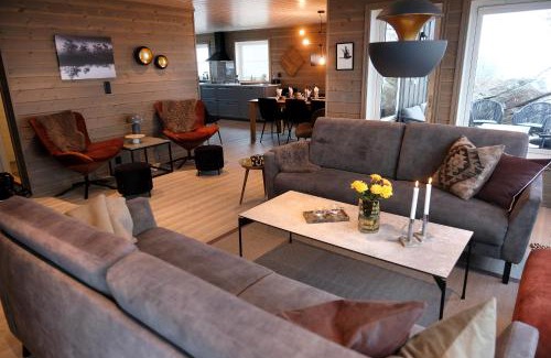 B Casa | Falkeblikk-Mountain cabin with majestic views
