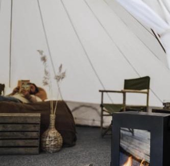 Grebbestad Otro | Falkeröd - Lyxig glamping i naturreservat ink frukost