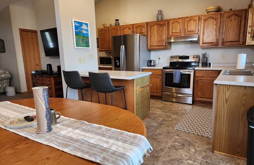 Oostburg Condominio | Fall and Holiday Dates Available! Long stays welcome!