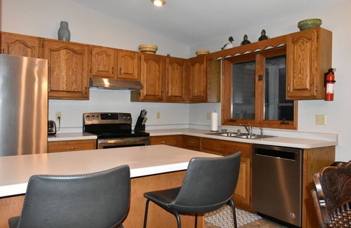 Oostburg Condominio | Fall and Holiday Dates Available! Long stays welcome!