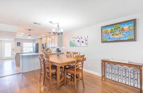 Villa Sabine Condominio | Summer Daze at Wave n' Sea at Deepwater Cove!