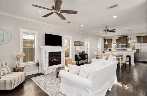 Dune Allen Beach Casa | Fall Break Special- 30A Retreat - Steps from the Beach