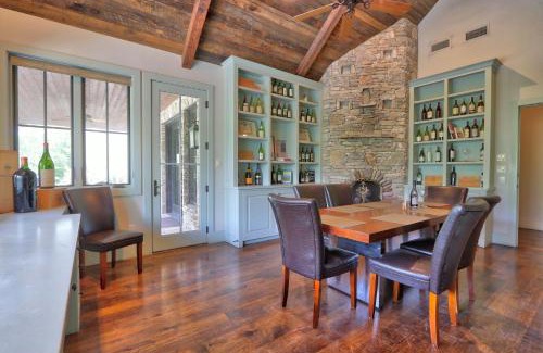 Buda Casa | Fall Creek Vineyards Chardonnay Room