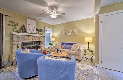 White Haven Casa | Fall Foliage Awaits! Cozy Lake Harmony Escape