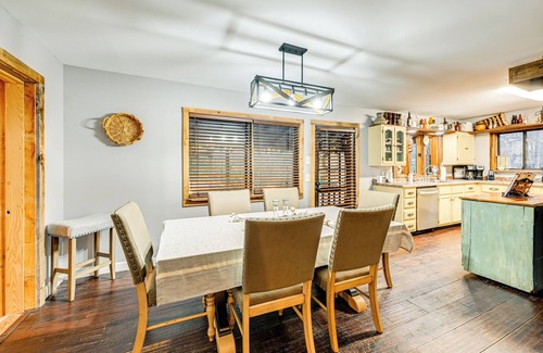 Franklin Cabina | Cabin on Ledford Branch w/ Waterfall + Wading Pool