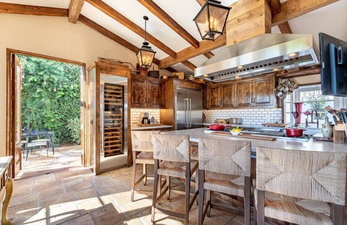 Hollywood Dell Casa | Hollywood Hills 30% Off Sale! Ends 8/11