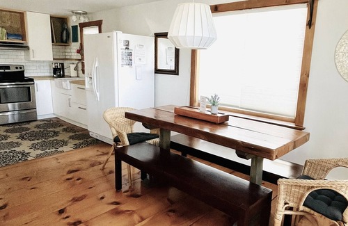 East Harwich Casa | Beautiful Pet-friendly home-short drive to Red River Beach!