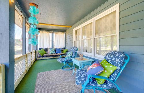 Hampstead Casa | Fall Home Getaway in Surf City Limits