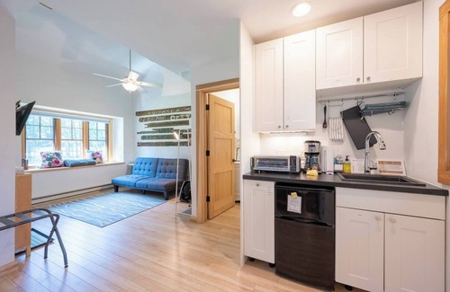 Ephraim Cabaña | Fall in Ephraim | Duplex Retreat Steps from Dining & Sunsets