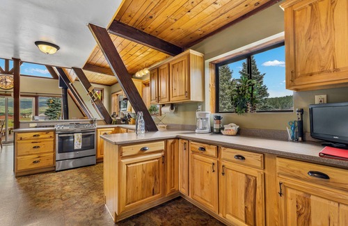 Baderville Casa | Fall in Flagstaff | Enjoy our Local Discounts