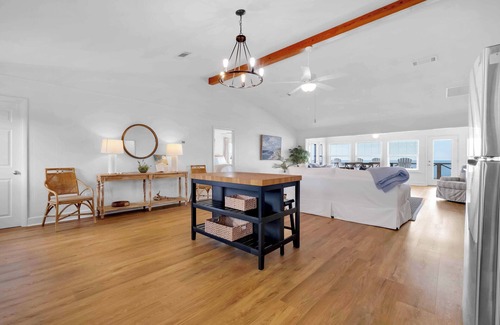 Alligator Point Casa | Fall in Love at A Point To Remember – Oceanfront Charm & Timeless Romance