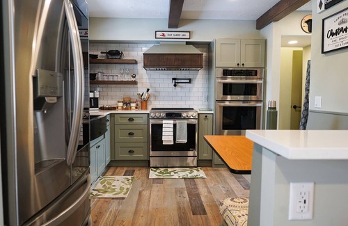 North Park City Chalet De Esquí | Fall in PC, Hot Tub, Dog Friendly, Arcade Games, Huge Covered Deck, Grass Yard