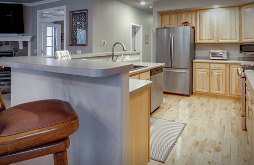 Pellston Casa | Fall Retreat w/ Game room, near Mackinaw and Harbor Springs!