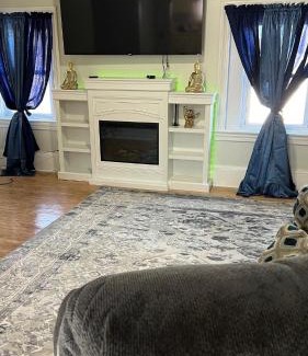Fall River Apartamento | Fall River Complete 2 Bedroom Near Downtown