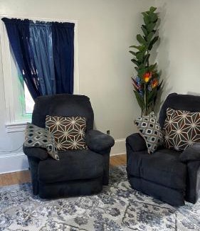 Fall River Apartamento | Fall River Complete 2 Bedroom Near Downtown