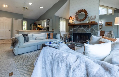 Waleska Casa | Fall Sale: 10% Off 3+ nights – thru Nov 20!
