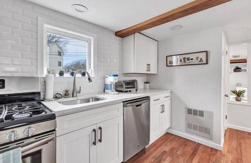 Devon Cabaña | Summer Sale | Cozy Cottage | Pet | WalktoBeach
