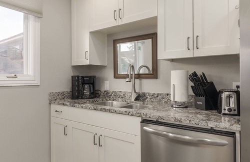 St. George Condominio | 20% off - Summer Deal! Only Available in August – Grab It Fast!