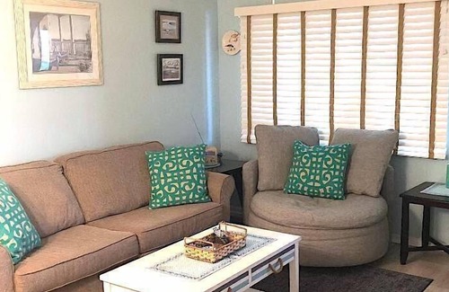 Admiral Estates Condominio | CAPE MAY Condo con piscina / media cuadra a la playa