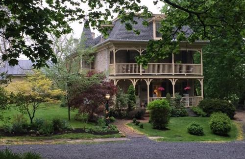 Carlisle Cama Y Desayuno | Fallen Tree Farm Bed and Breakfast