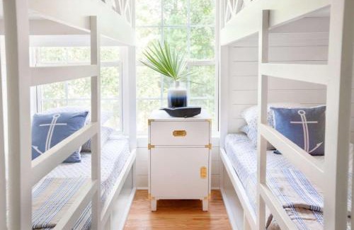 Mount Pleasant Casa | Falling Moss